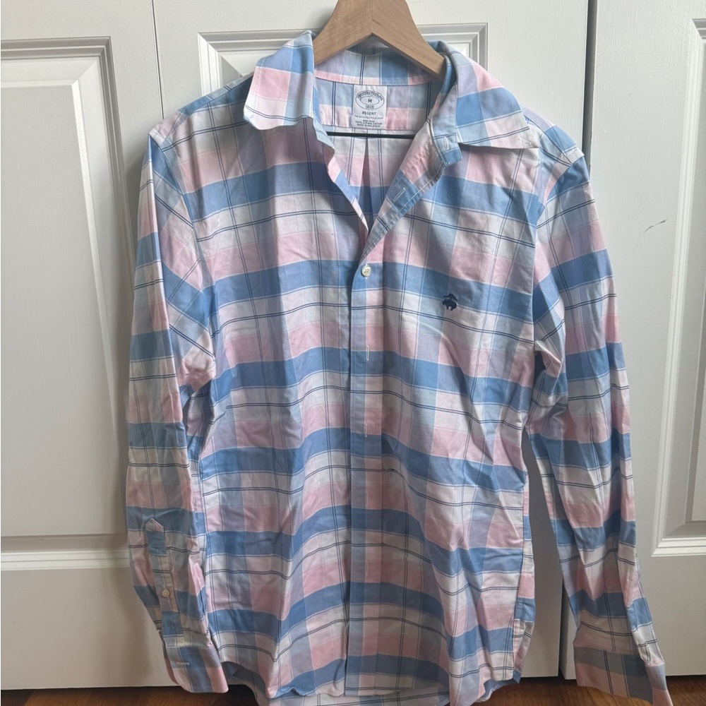 Brooks Brothers Blue and Pink Casual Button Down Shirt